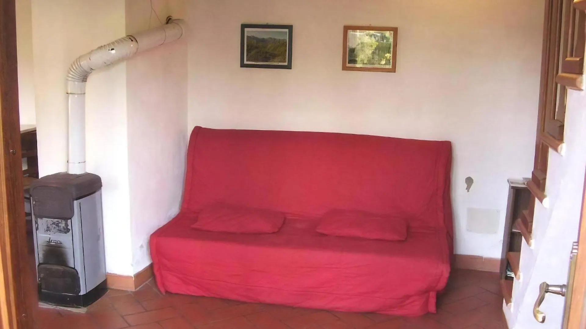 Appartement Mit Grill, Gemeinsamem Pool Und Garten - B56993 Bibbiena 0*,  Italy